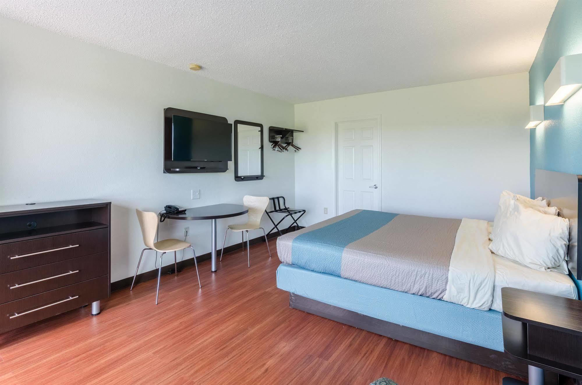 Motel 6-Lexington, Va Exteriör bild